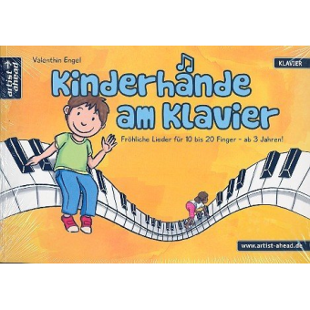 Kinderhände am Klavier